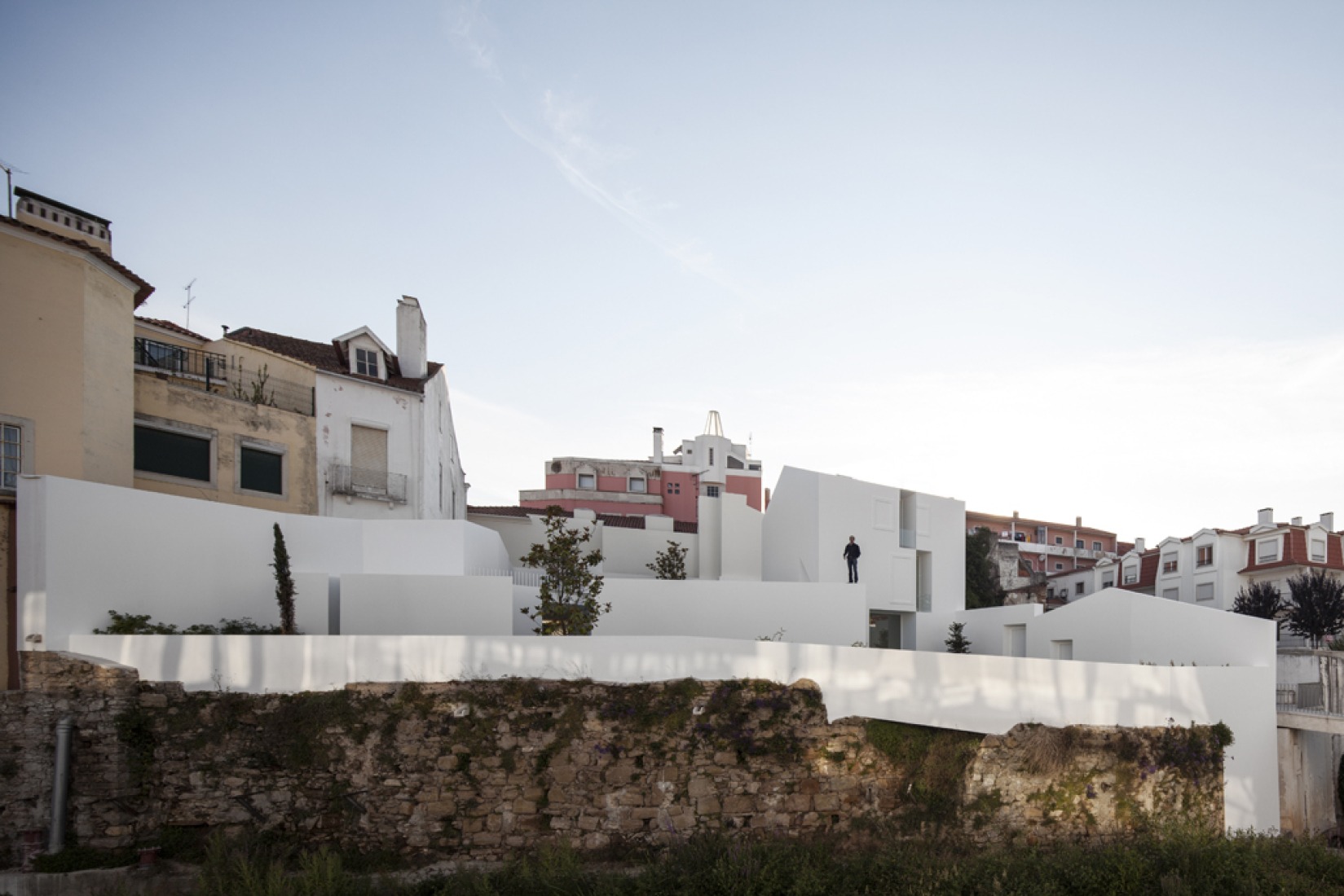 House in Alcobaça by Aires Mateus | METALOCUS